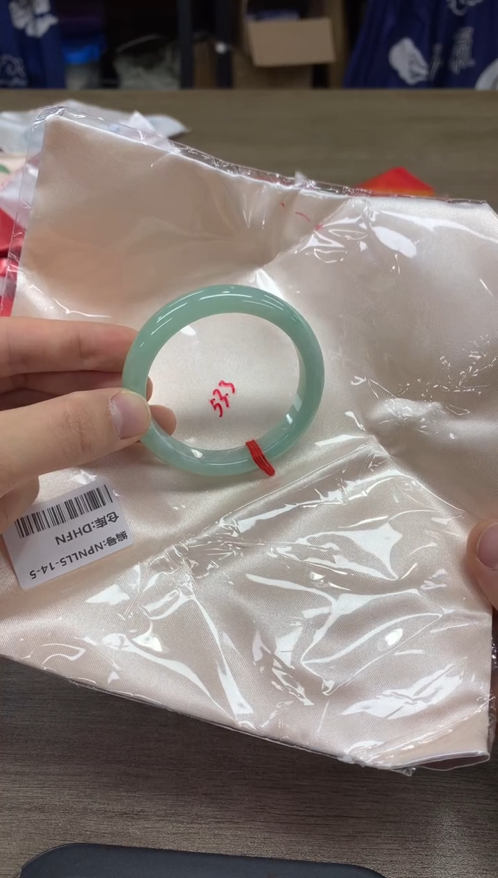 【闪购商品】翡翠手镯未镶嵌翡翠手镯