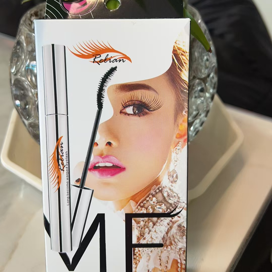 惹恋纤盈轻巧睫毛膏