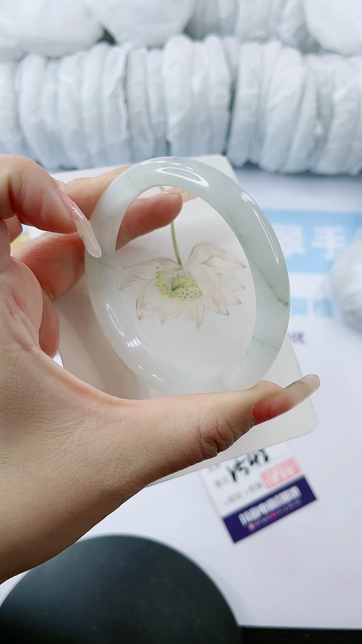【闪购商品】石英质玉手镯未镶嵌多样性发货V542