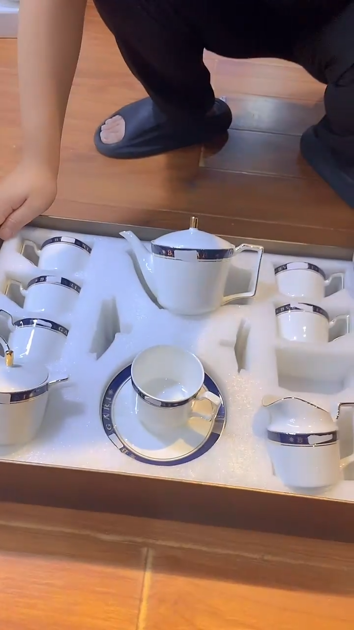 杯鸿辉家品牌瓷器，京东包邮！