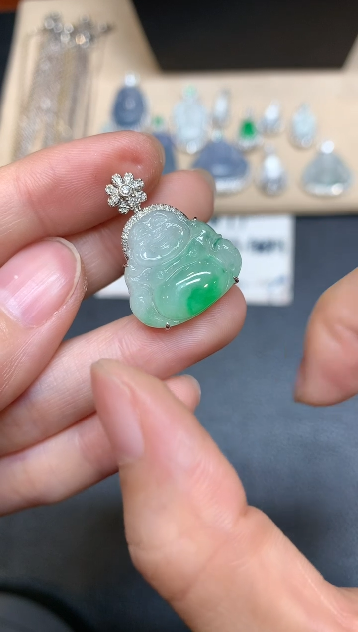 【闪购商品】翡翠吊坠(不含链)18K金镶嵌佛公【无服务费