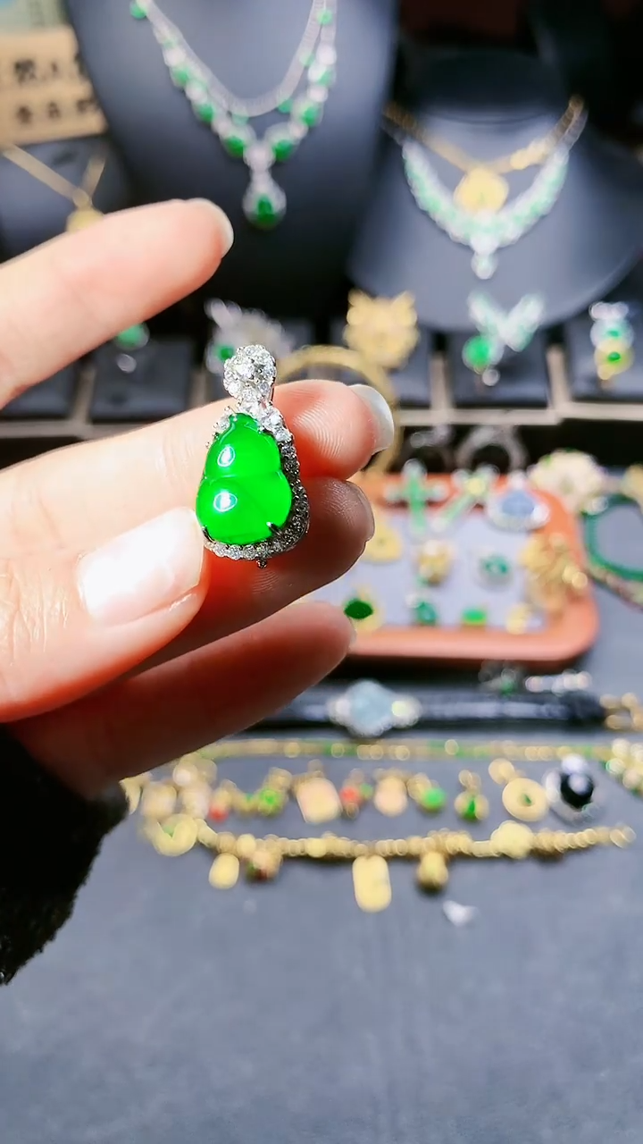 【闪购商品】翡翠吊坠(不含链)银S925镶嵌吊坠