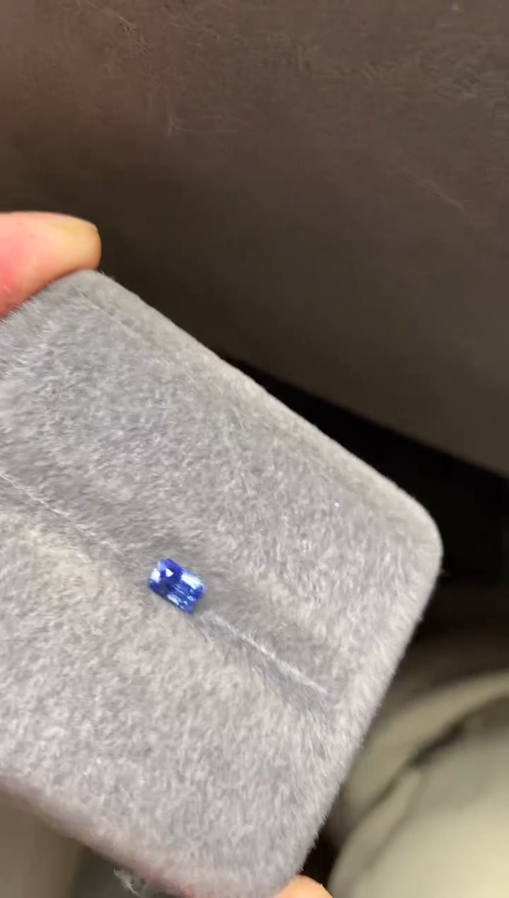 【闪购商品】蓝宝石裸石未镶嵌a-271 1.06ct 无烧