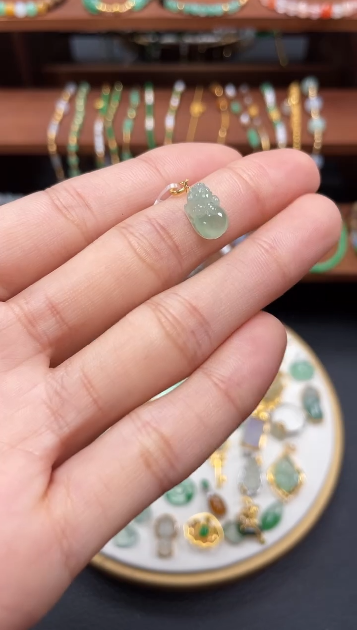 【闪购商品】翡翠吊坠(不含链)18K金镶嵌一个   JK102