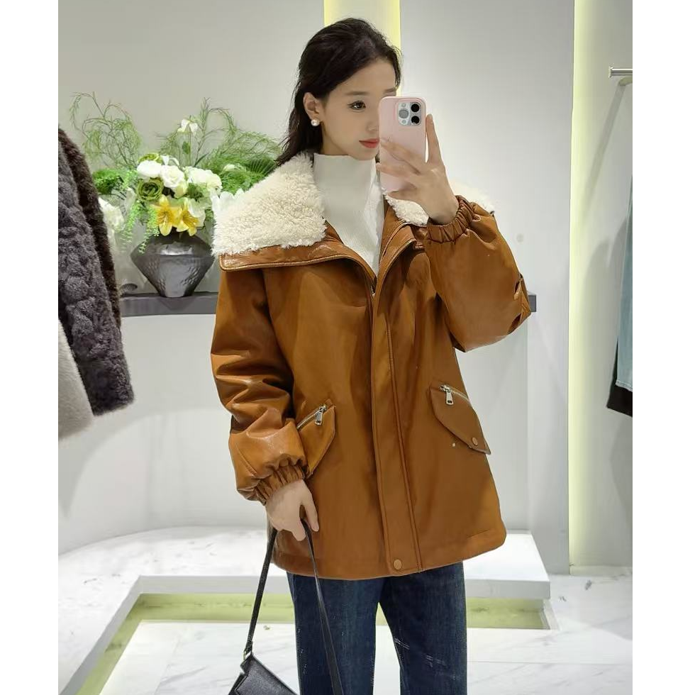 【格子家】派克服羽绒新款韩版设计感皮毛一体大翻领拼接时尚1136