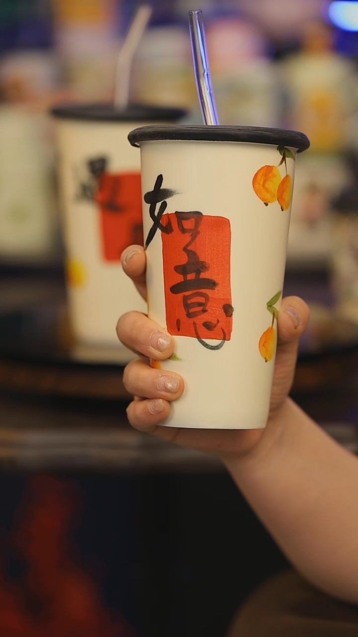 【闪购商品】摆件景德镇釉下彩绘设计师款式陶瓷