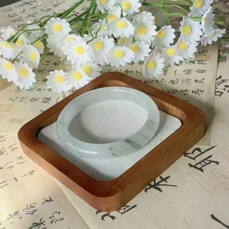 石英质玉手镯百搭浅飘花