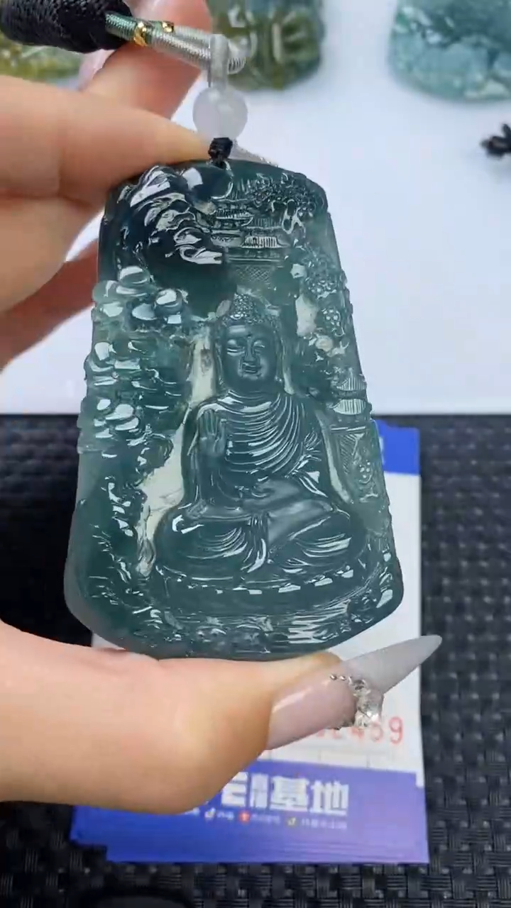 【闪购商品】翡翠颈饰未镶嵌11111111111111111