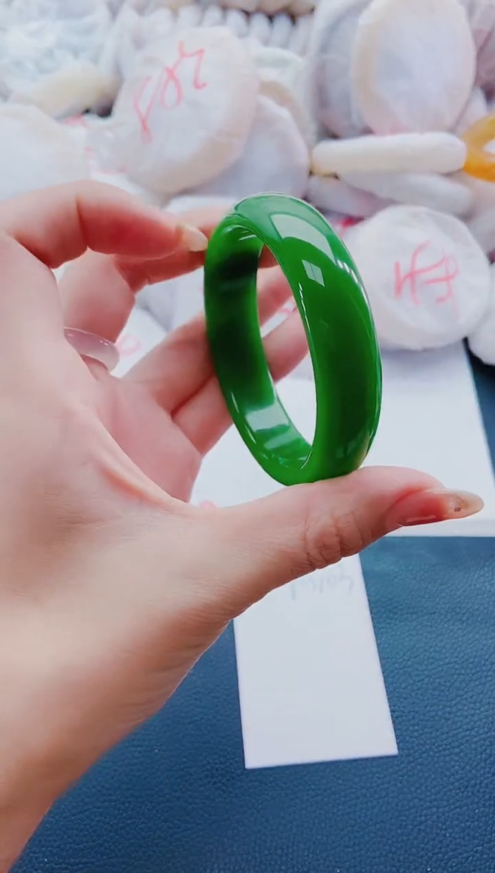 未镶嵌手镯石英质玉M103-57-58