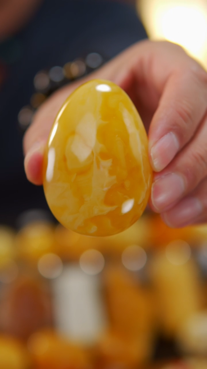 【闪购商品】蜜蜡颈饰未镶嵌焦皮料水滴39.2