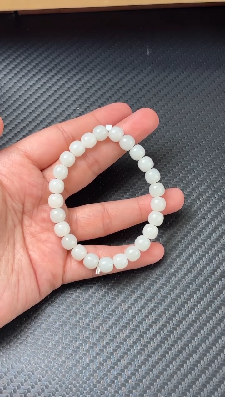 未镶嵌手串和田玉且末米达微色差卡8m