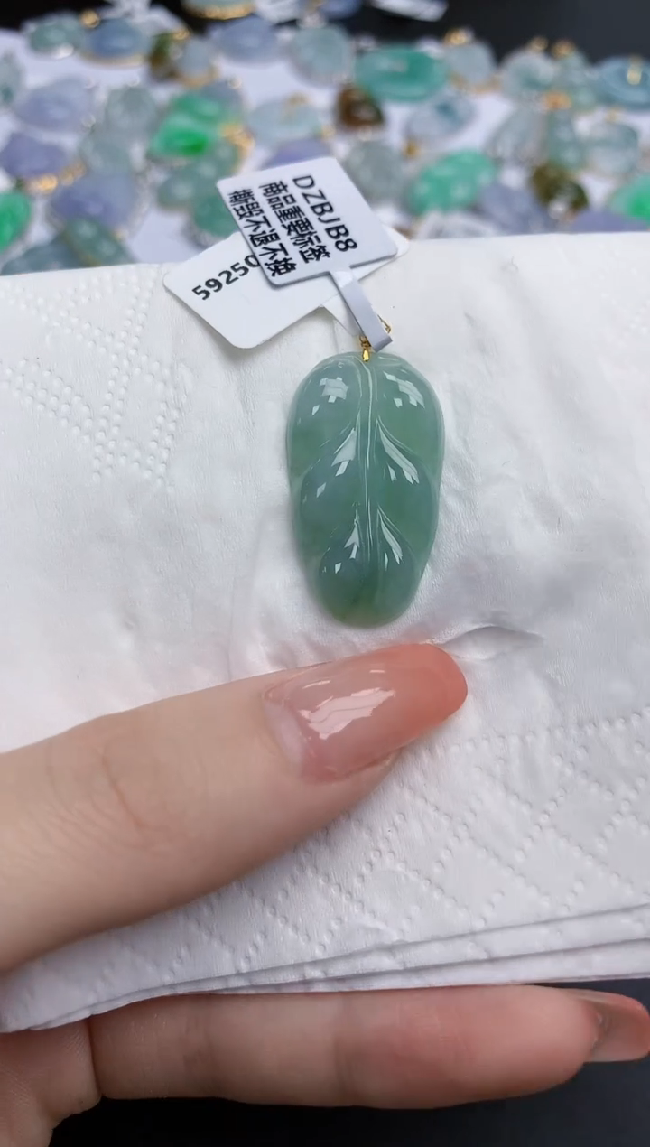 【闪购商品】翡翠颈饰18K金镶嵌天然缅甸翡翠A货