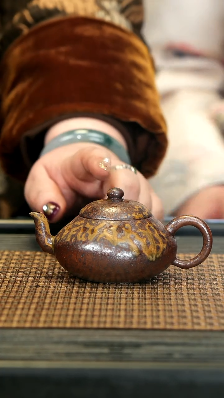 【闪购商品】紫砂茶壶GFY90沉香木柴烧 矮梨