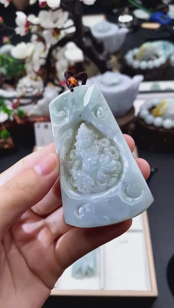 翡翠未镶嵌颈饰天然缅甸A货翡翠