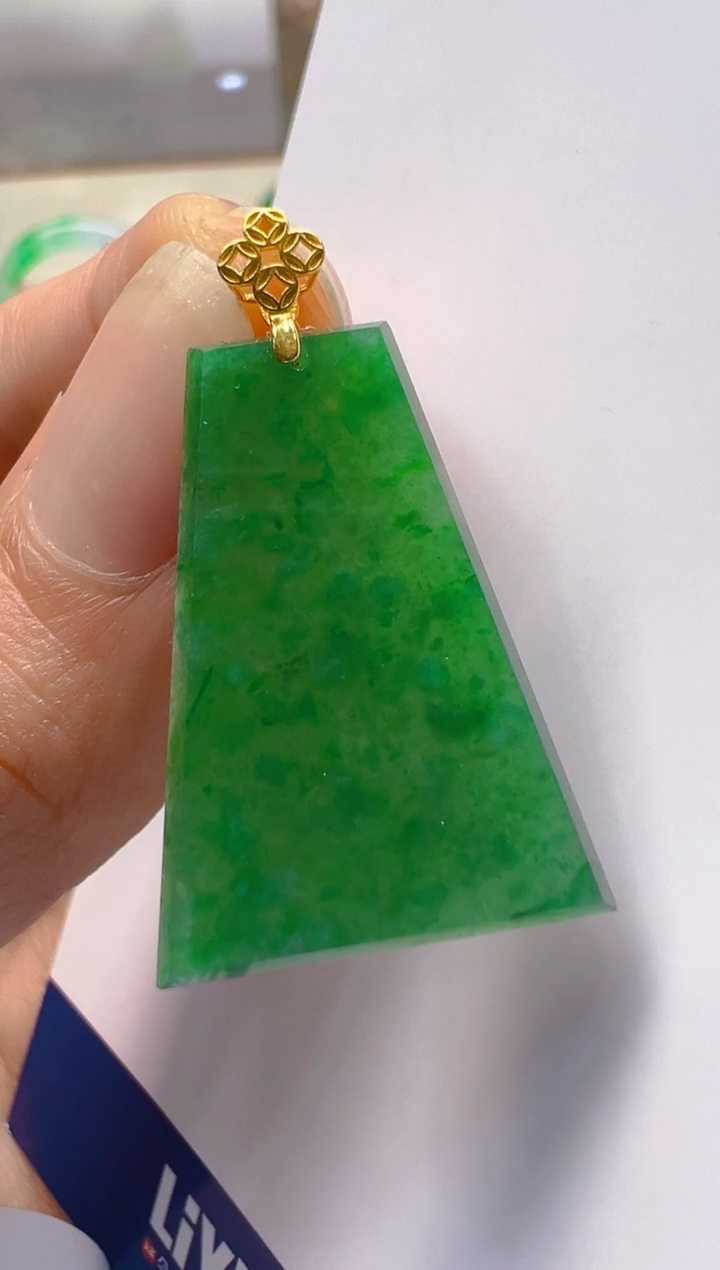 【闪购商品】翡翠18K金镶嵌吊坠(不含链)多样性团购发一件