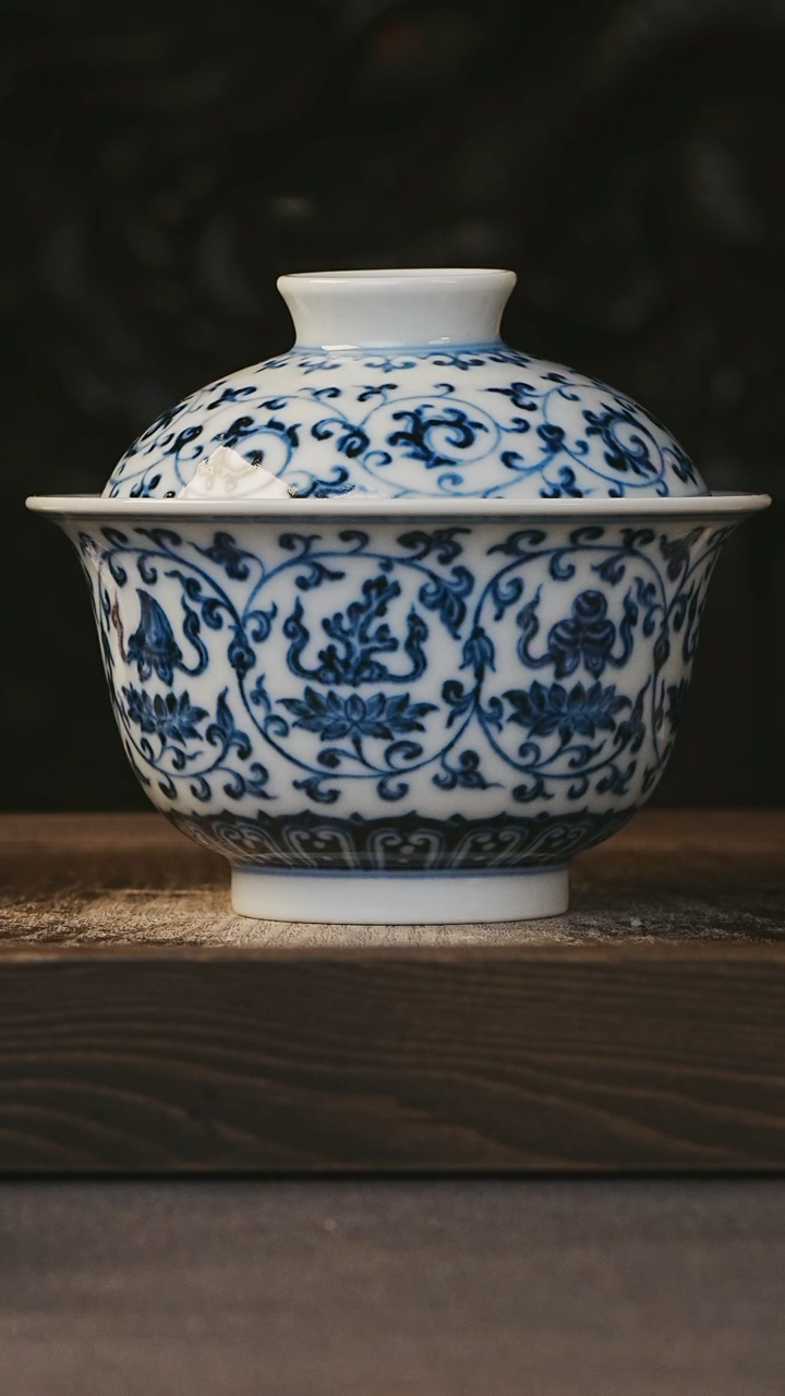 【闪购商品】宁封窑缠枝莲盖碗