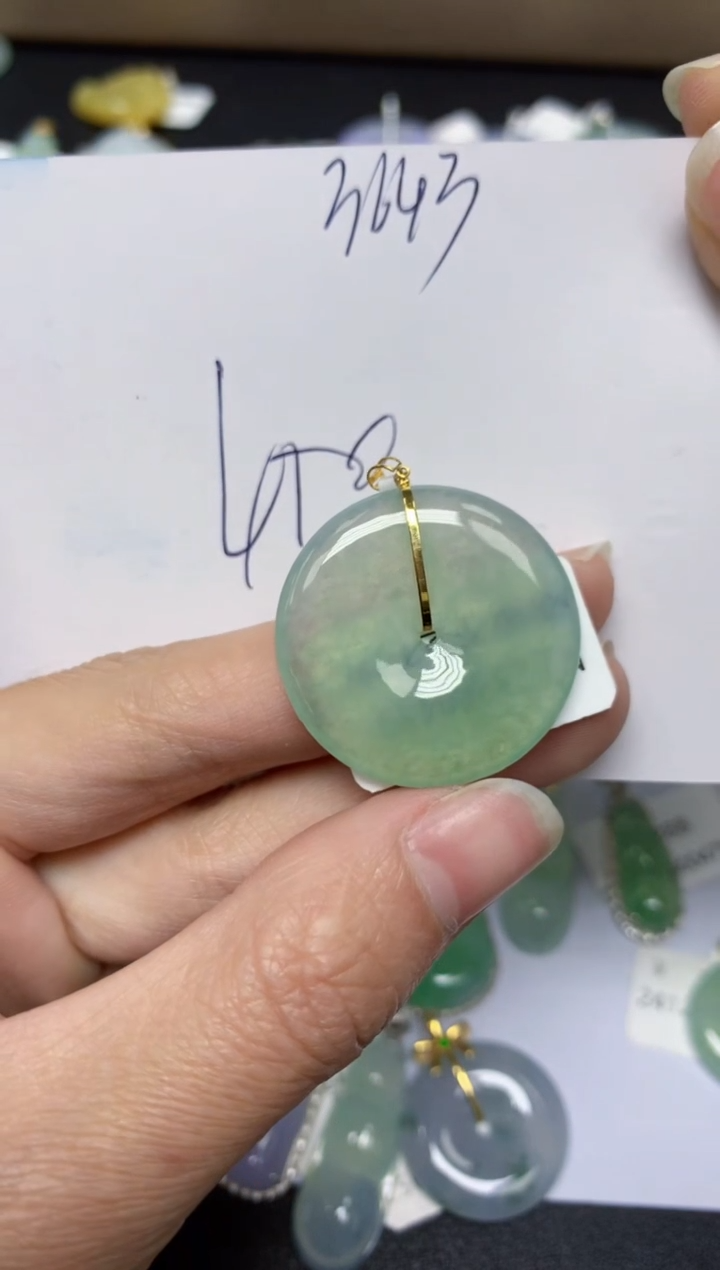 【闪购商品】翡翠颈饰18K金镶嵌 天然翡翠A货