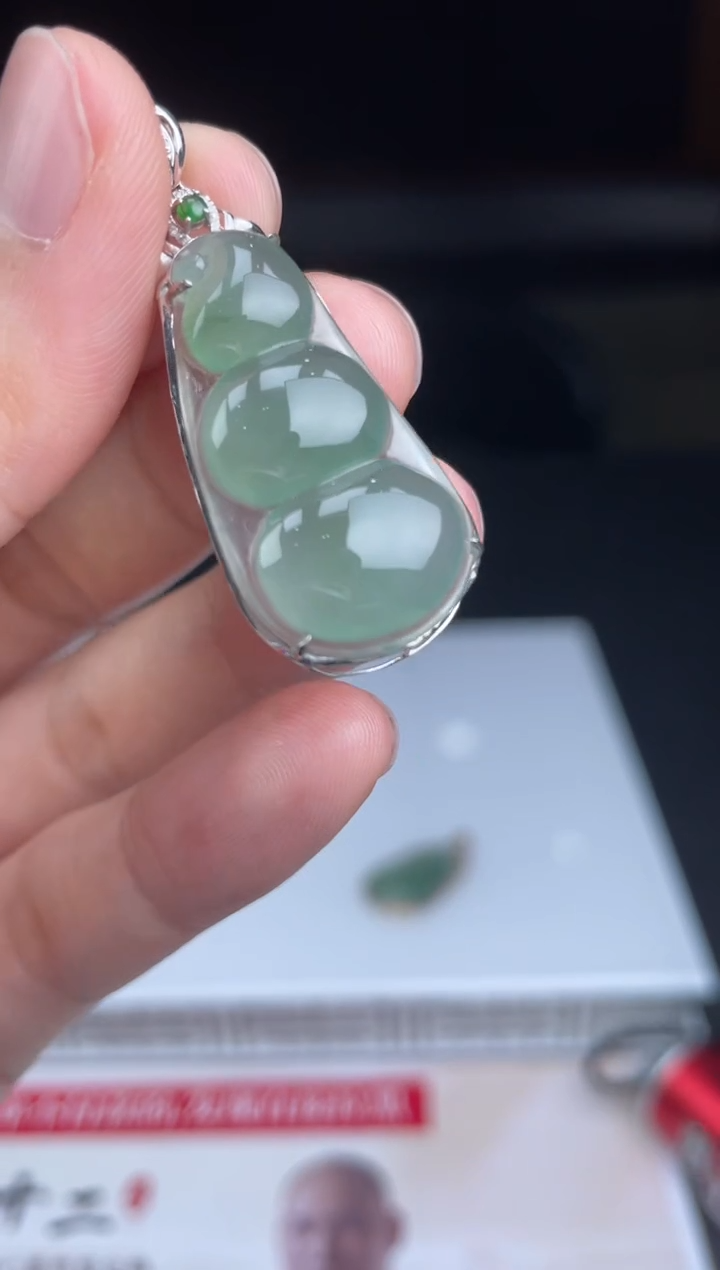 【闪购商品】定制翡翠未镶嵌01-22HDJT0126470