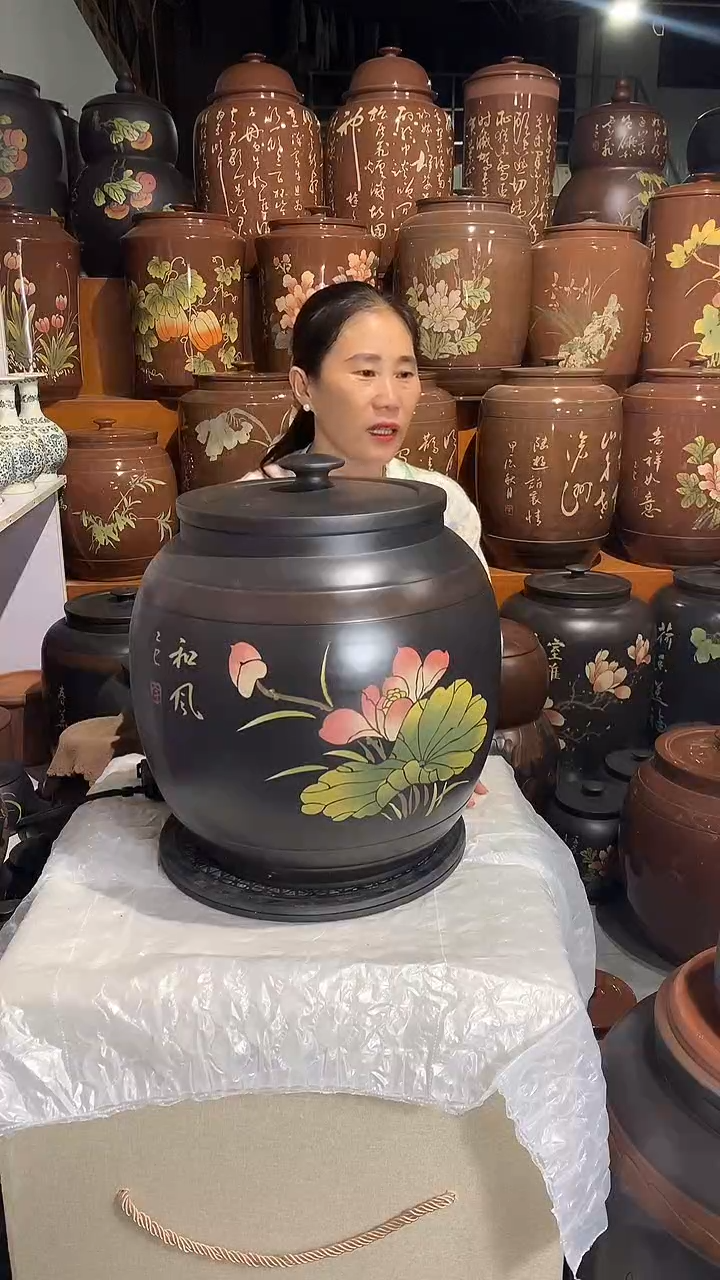 五号彩填茶缸荷花图