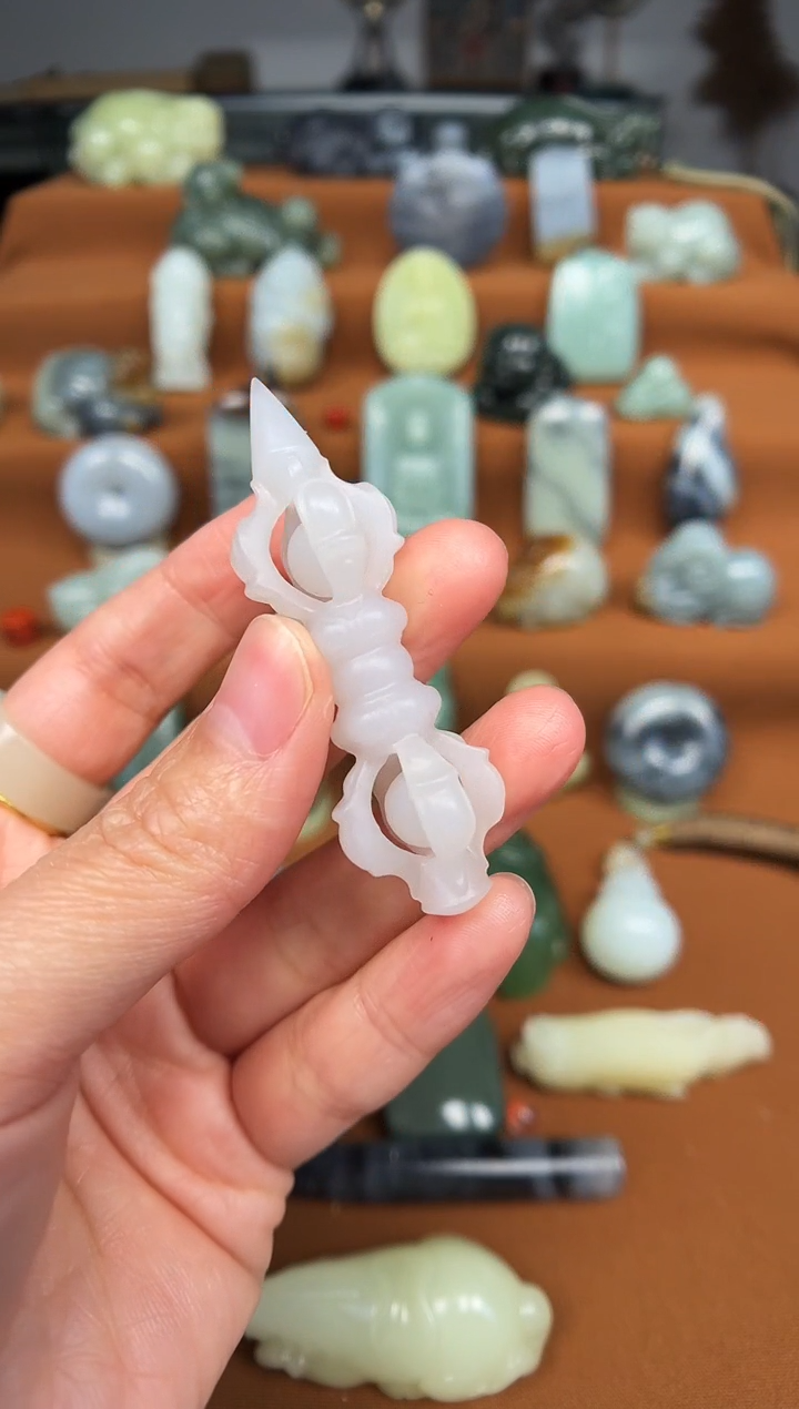 【闪购商品】和田玉颈饰未镶嵌金刚杵