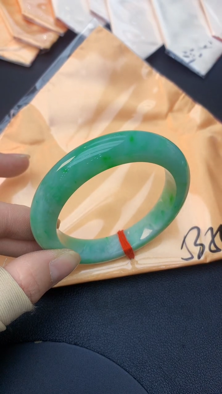 未镶嵌手镯翡翠0047839955