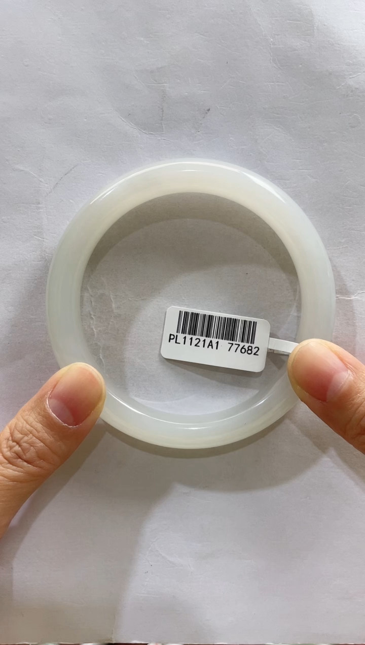 【闪购商品】和田玉手镯未镶嵌62+圈口