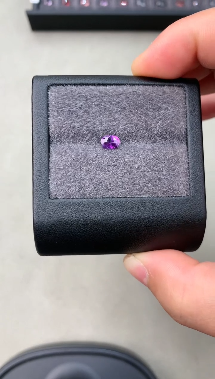 【闪购商品】定制蓝宝石裸石未镶嵌1.0ct 兰卡无烧蓝宝石