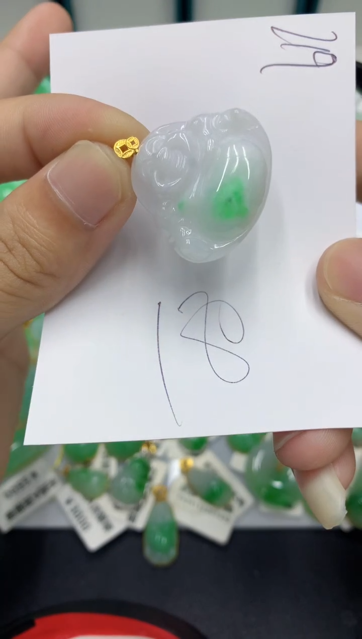 【闪购商品】翡翠颈饰18K金镶嵌翡翠