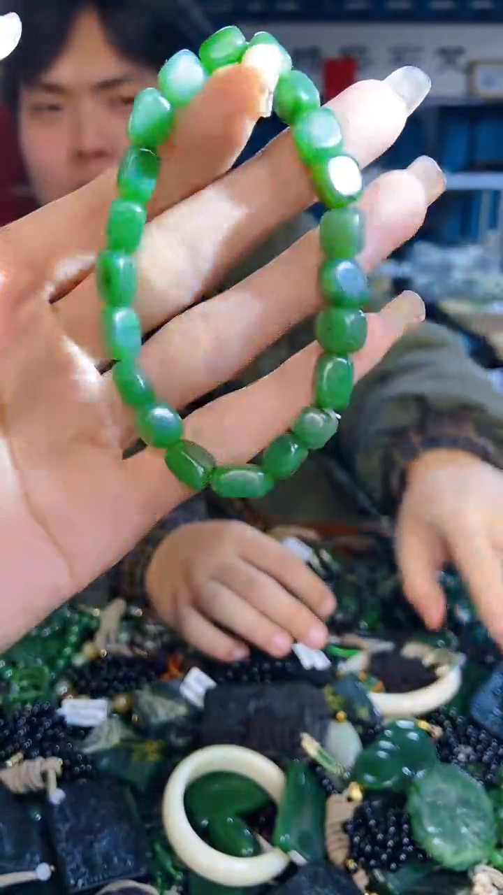 未镶嵌和田玉挂件1