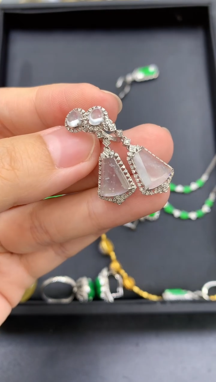 18K金镶嵌翡翠耳饰639-中国好珍宝