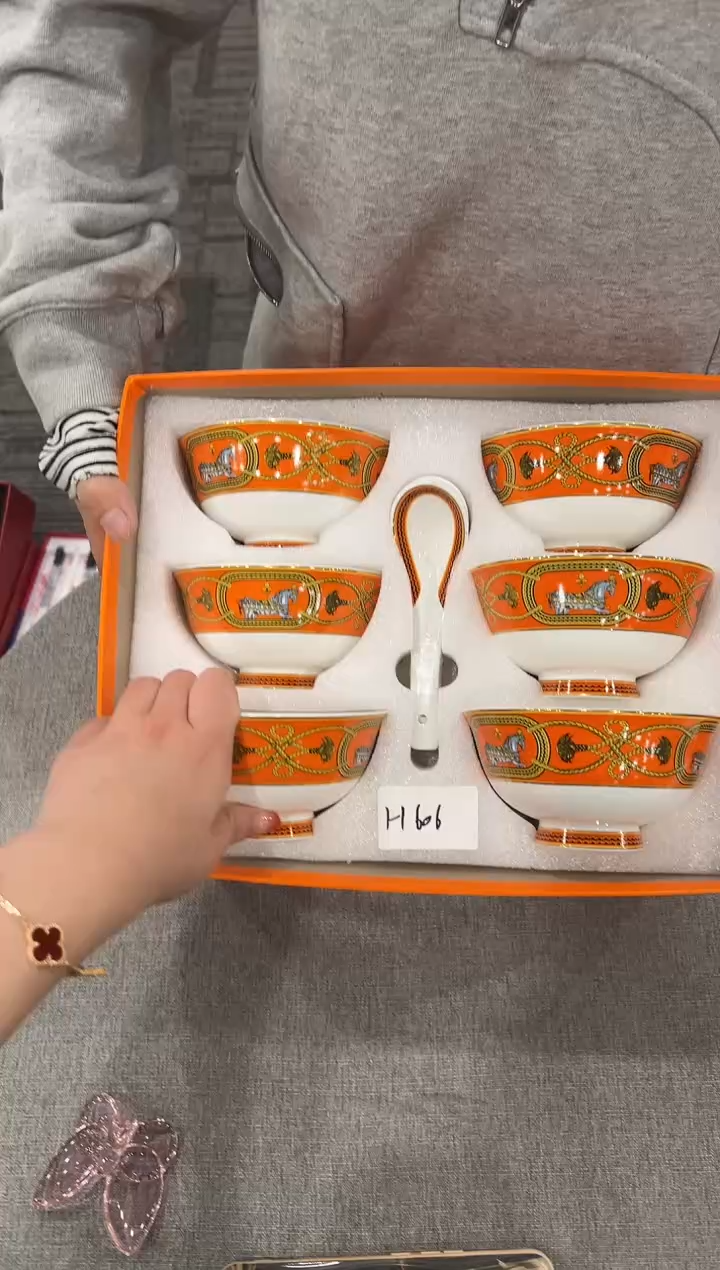 【闪购商品】杯H606--------------