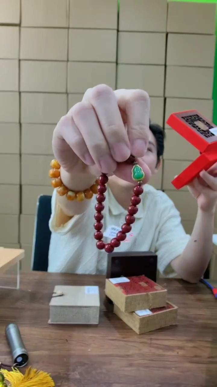 好看的手串，手慢无