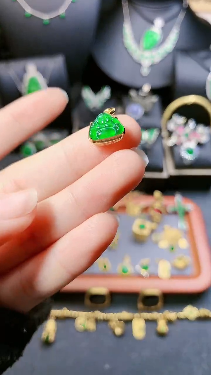 【闪购商品】翡翠吊坠(不含链)银S925镶嵌小提留