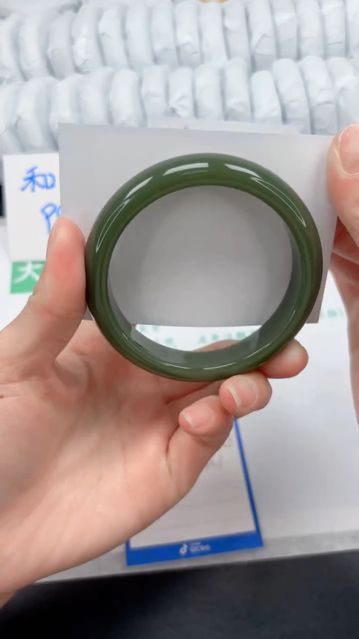 【闪购商品】石英质玉手镯未镶嵌37-60.4