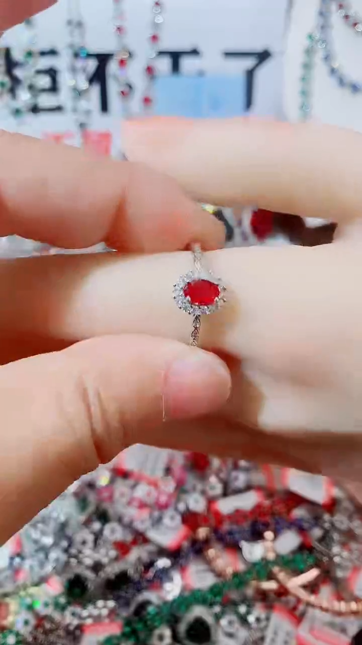 未镶嵌戒指红宝石红宝石
