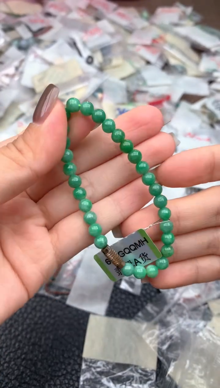 未镶嵌挂件翡翠—