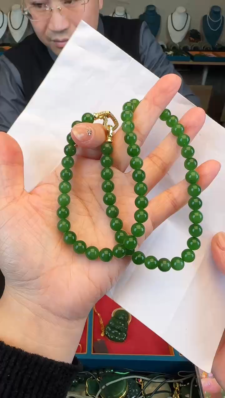 颈饰未镶嵌和田玉卡8妈妈链