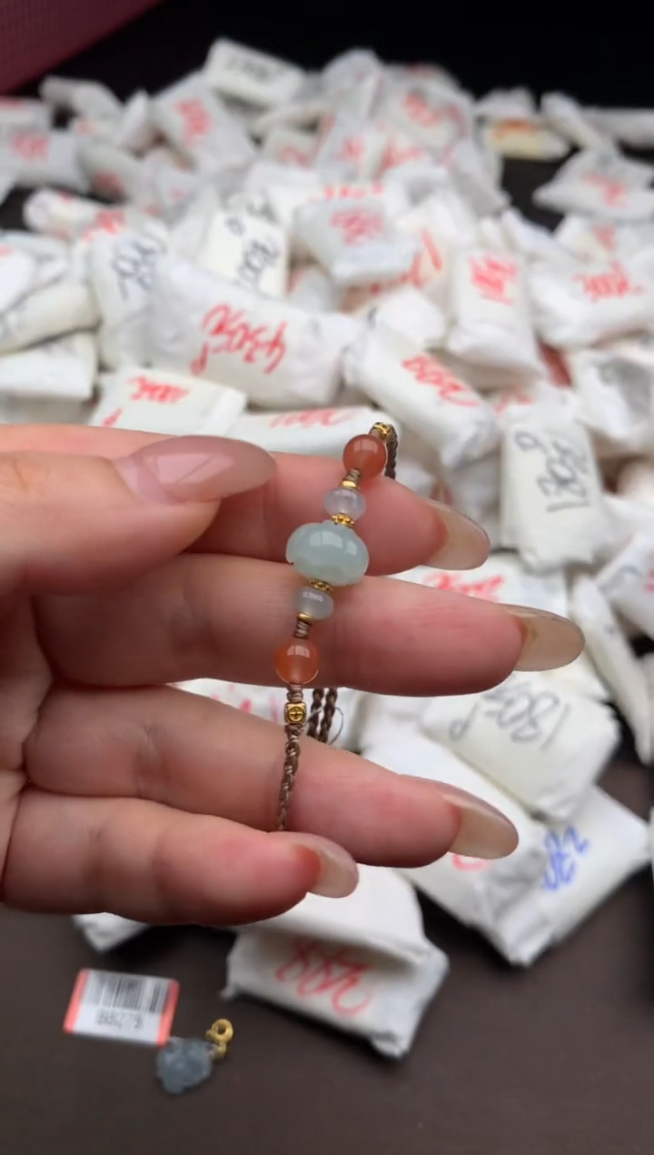 【闪购商品】翡翠手绳未镶嵌一