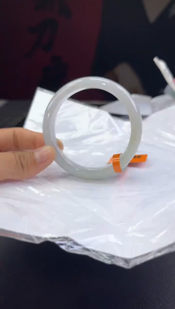 【闪购商品】翡翠手镯未镶嵌翡翠手镯