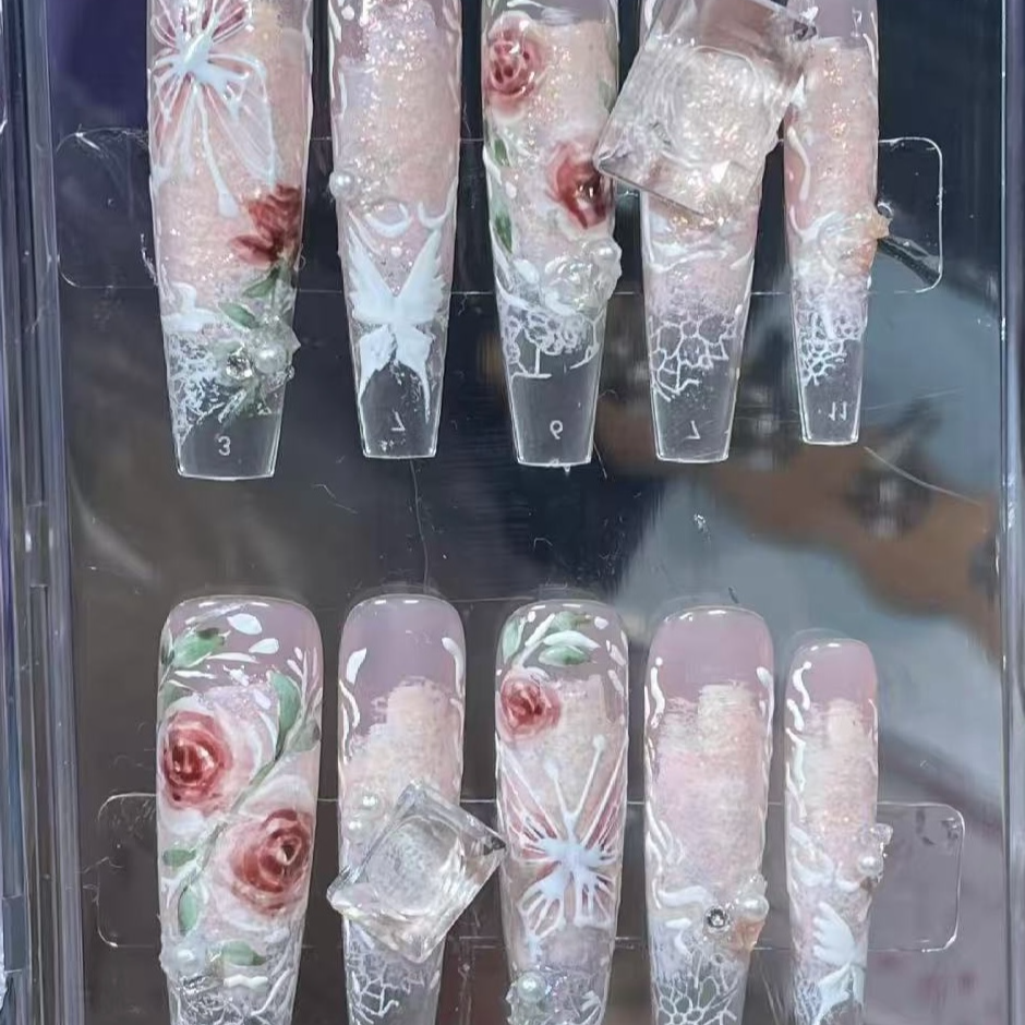 纯手工穿戴甲拍下备注编码，两单飞，偏远地址6单飞，需要工具包备注