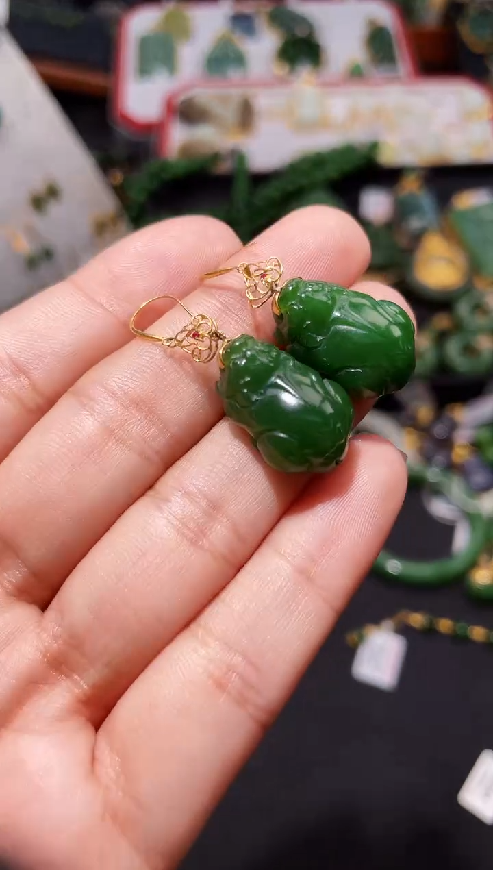 和田玉18K金镶嵌耳环多样性发一