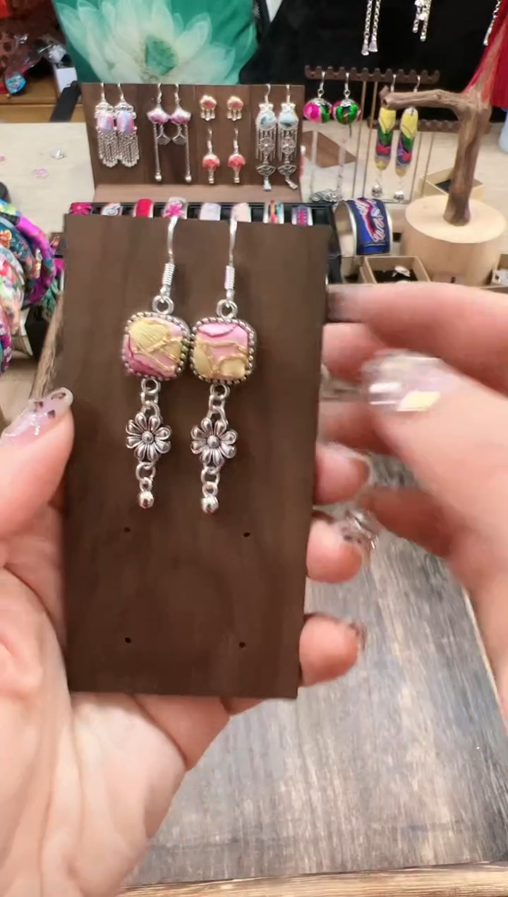 【闪购商品】织绣民族风老绣饰品386