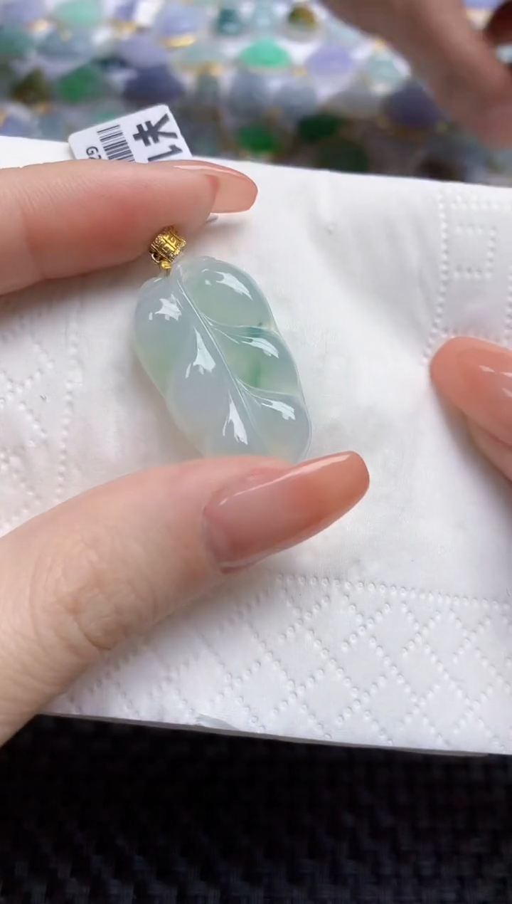 【闪购商品】翡翠颈饰18K金镶嵌天然翡翠A货