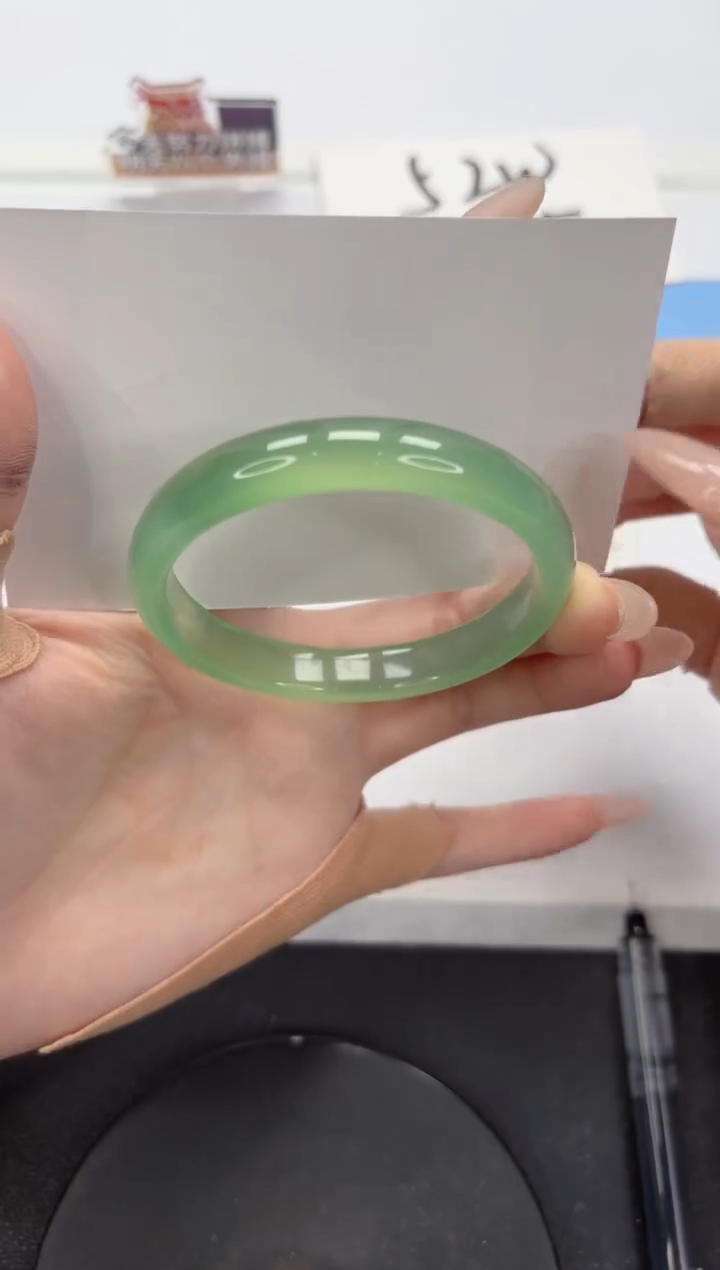 【闪购商品】石英质玉手镯未镶嵌A368-54.3