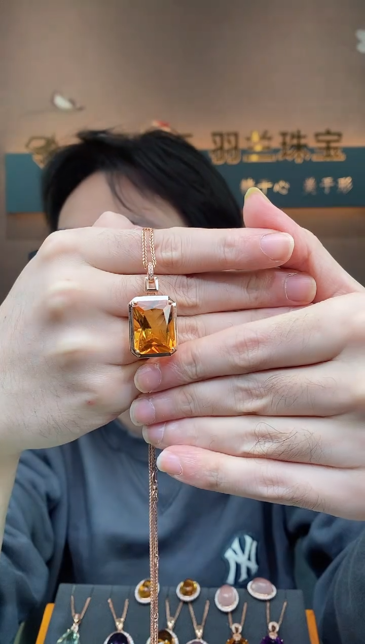 【闪购商品】水晶吊坠银S925镶嵌黄晶吊坠