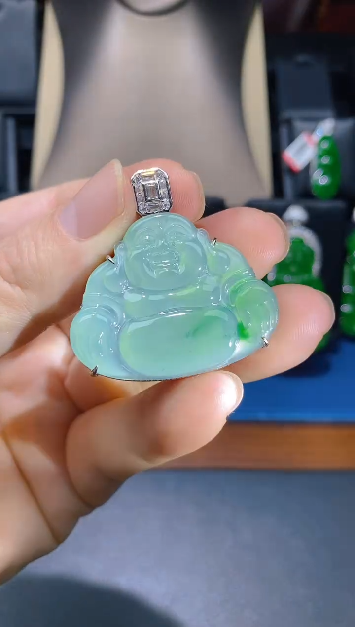 【闪购商品】翡翠颈饰未镶嵌天然E14