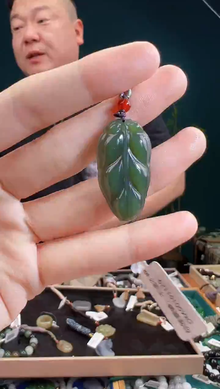 颈饰未镶嵌和田玉多样性发货 拍一单发一个