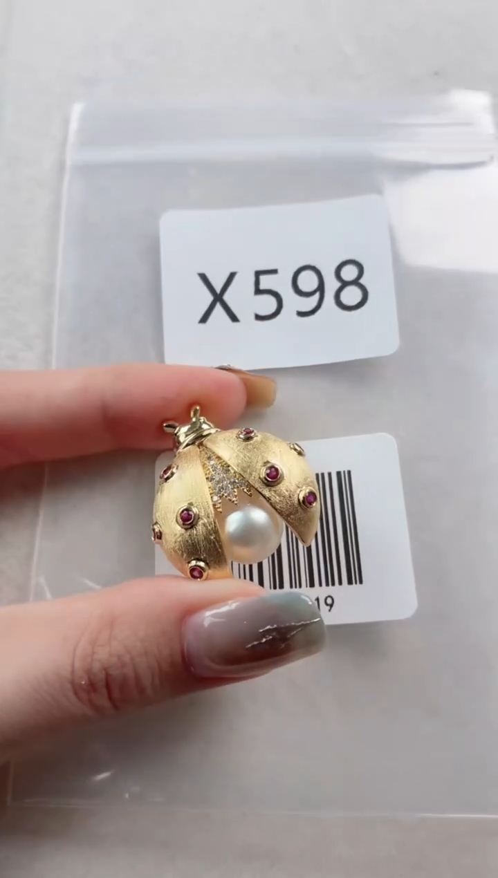 未镶嵌胸针海水珍珠X598