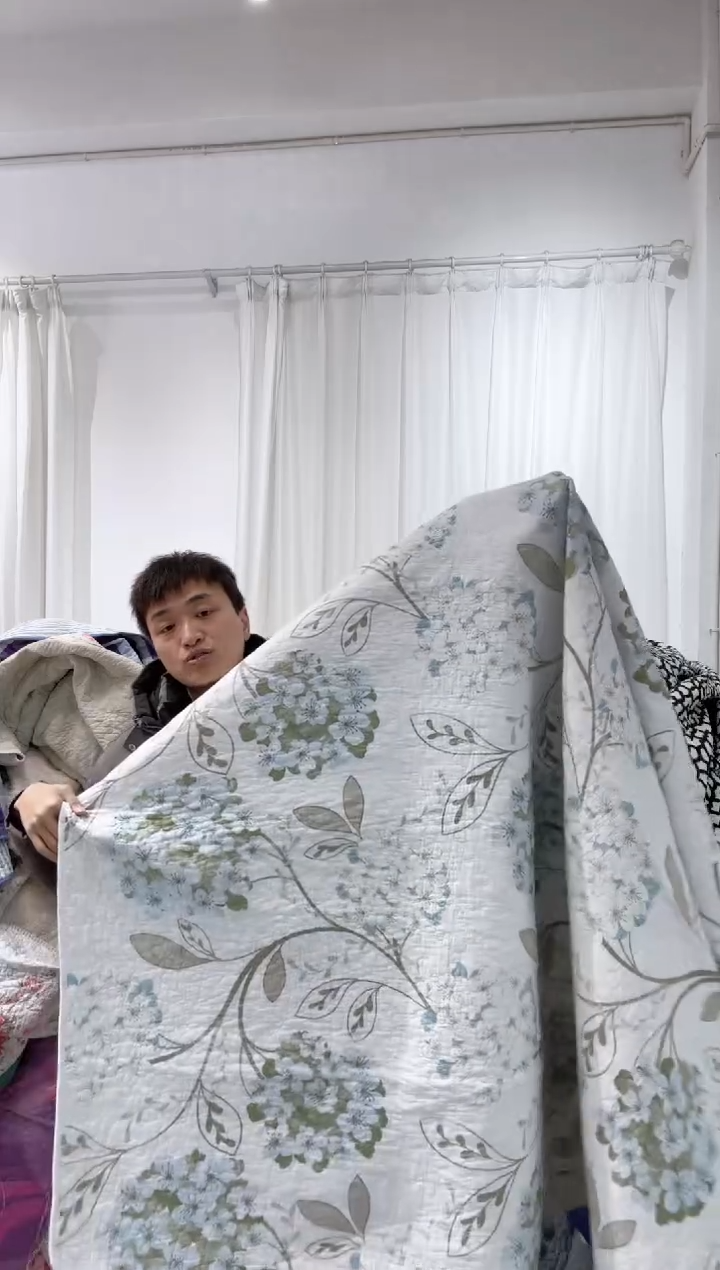 棉200*230纯棉床盖77号微瑕