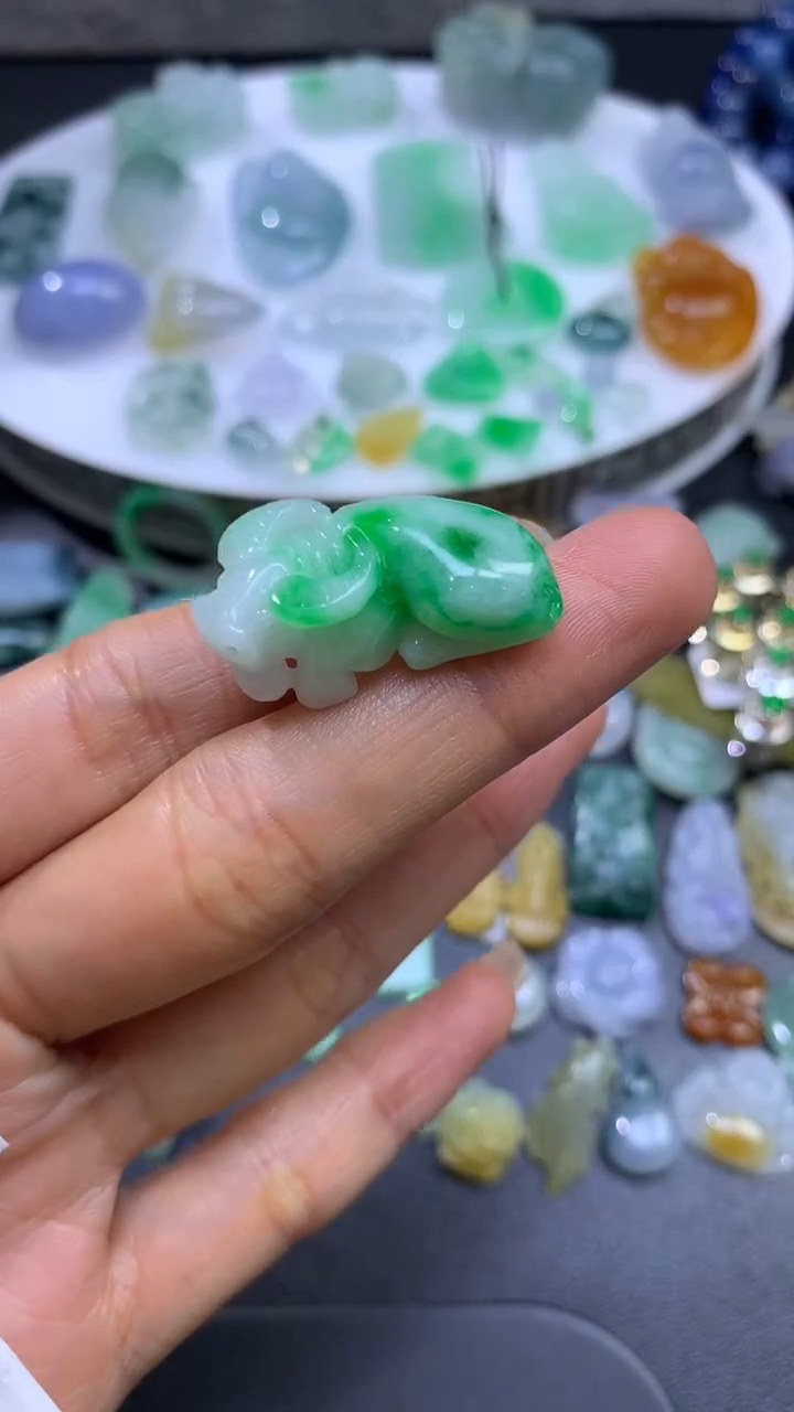 【闪购商品】定制翡翠未镶嵌翡翠